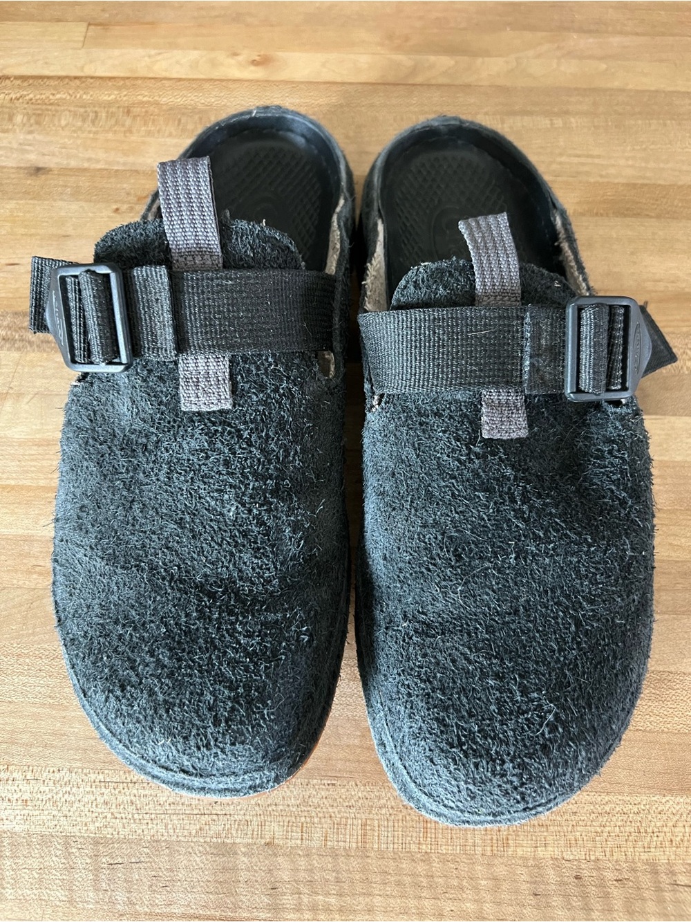 Chaco Black Fuzzy Slip-On Clogs with Adjustable Buckle - Picture 2 of 4